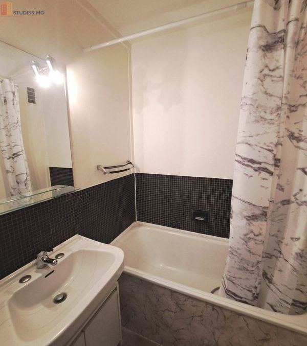Studio meublé 18m² Royat - Meublé, 2e étage - Photo 1