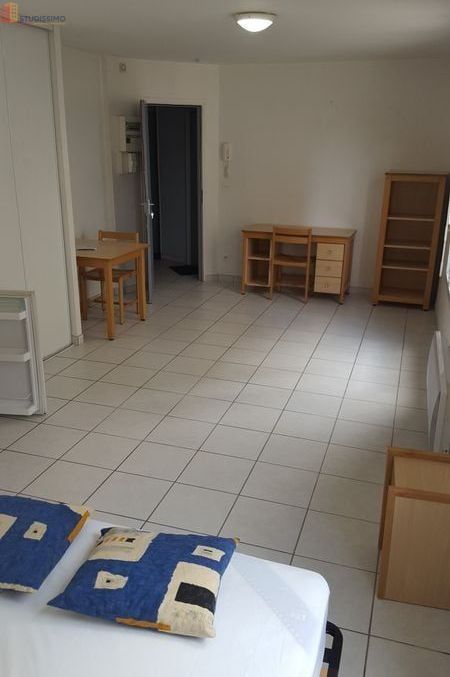 Studio meublé 24m² Clermont-Ferrand 63000 - Meublé, DPE C - Photo 2