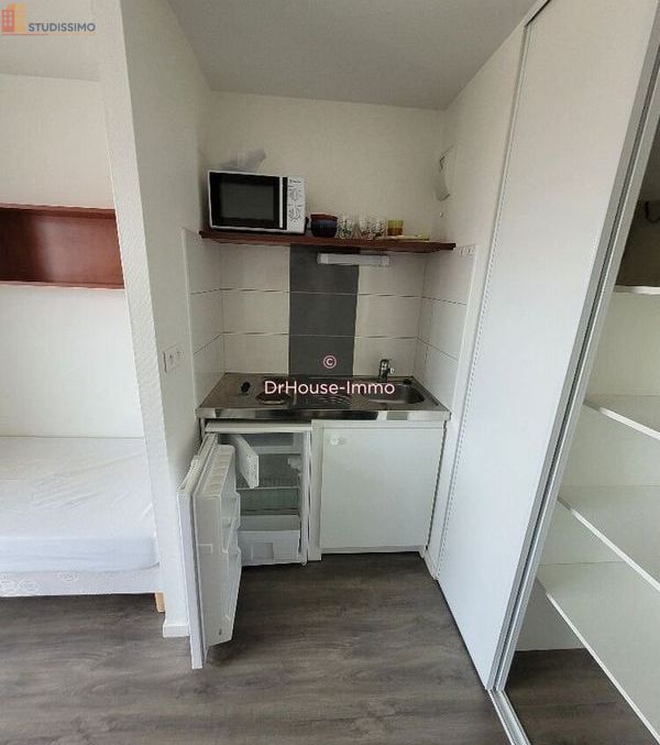 Studio meublé 21m² Clermont-Ferrand 63000 - Lumineux, 4e étage - Photo 3