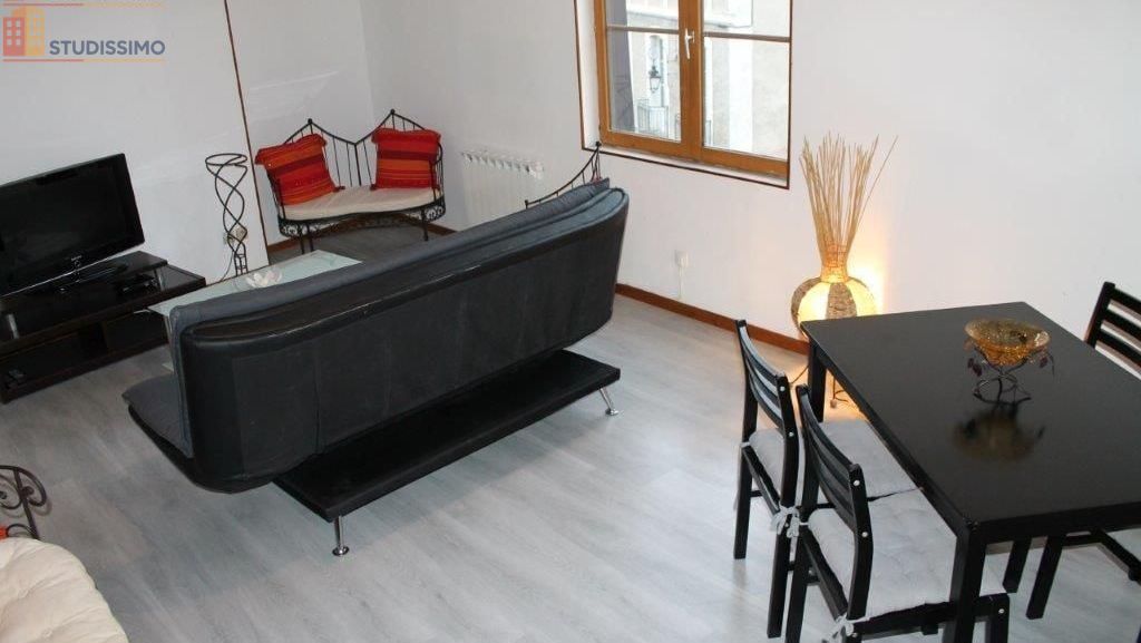 Studio 53m² Bourges - Lumineux, 2e étage - Photo 2