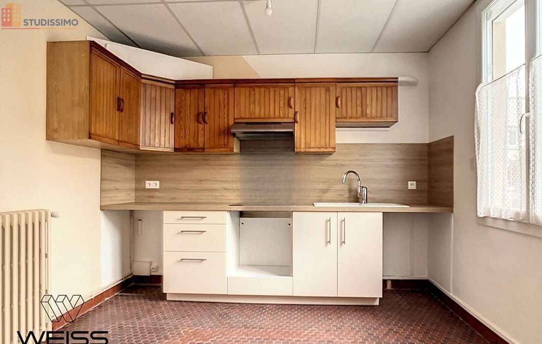 Studio 25m² Royat - Sans caractéristiques mentionnées - Photo 1