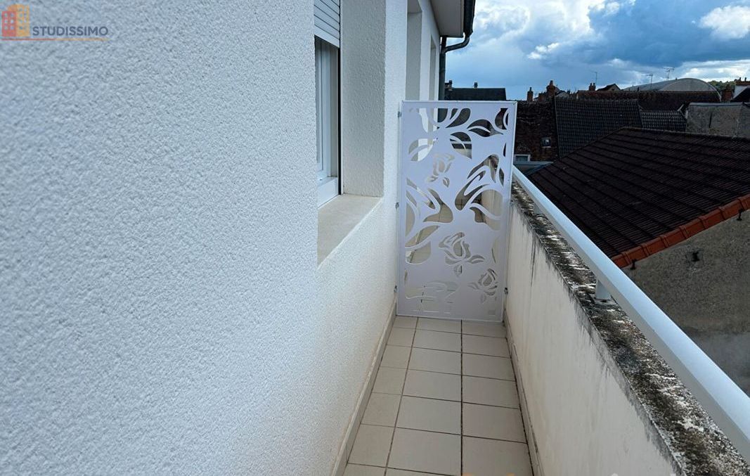 Studio 31m² Saint-Amand-Montrond - DPE C - Photo 3