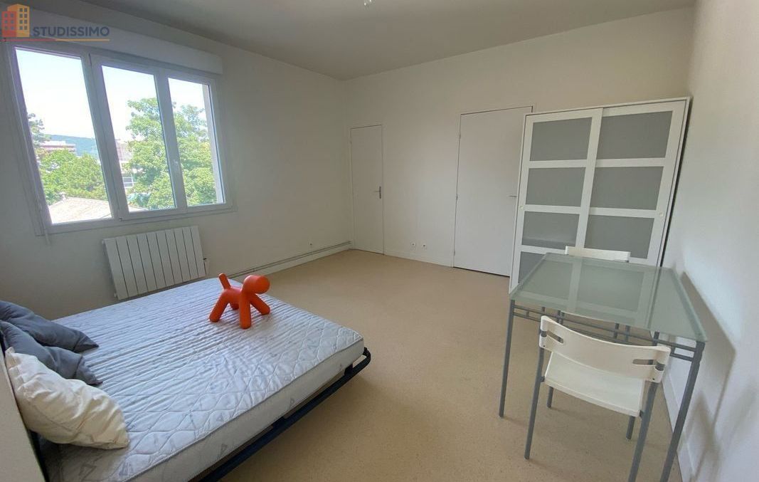 Studio 28m² Clermont-Ferrand 63000 - Lumineux - Photo 1