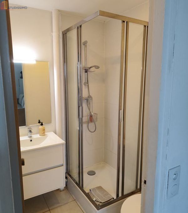 Studio meublé 18m² Perpignan - Lumineux, 5e étage - Photo 1