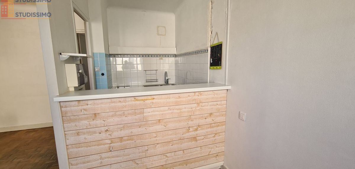Studio 28m² Brive-la-Gaillarde - Étage 2, DPE F - Photo 3