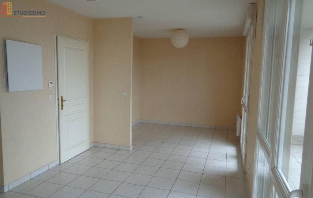 Studio 32m² Brive-la-Gaillarde - Étage 2/4, DPE C - Photo 3