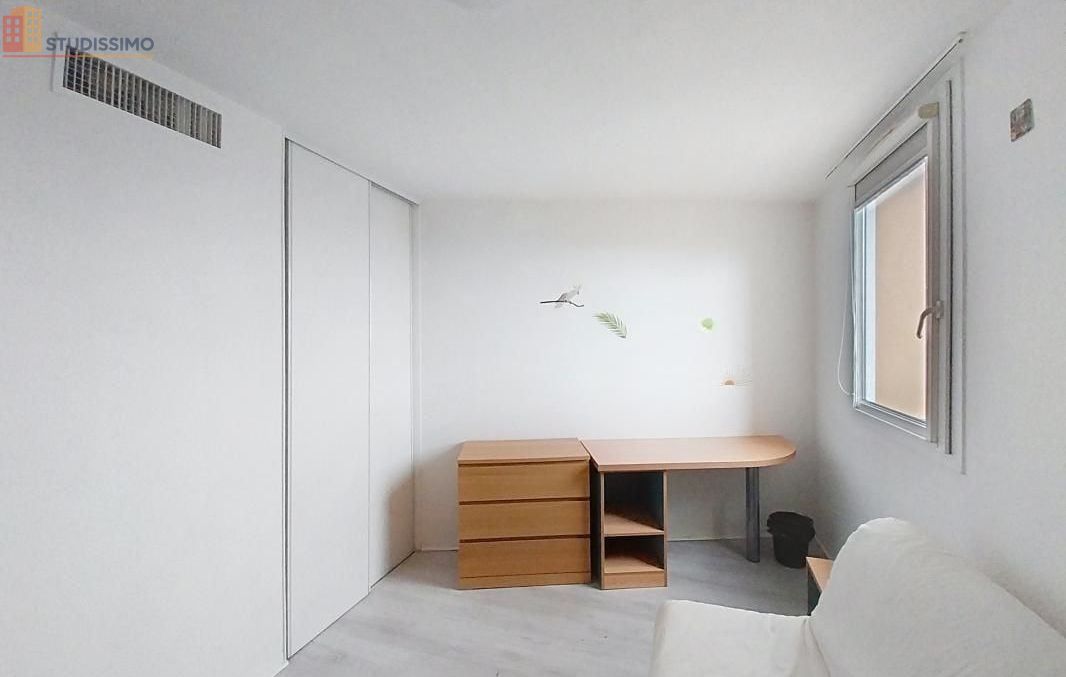 Studio meublé 18m² Clermont-Ferrand 63100 - Meublé, étage élevé - Photo 5
