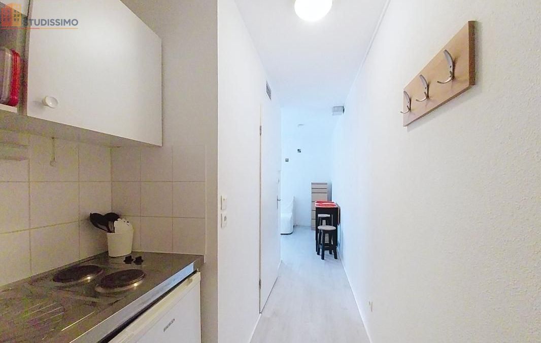 Studio meublé 18m² Clermont-Ferrand 63100 - Meublé, étage élevé - Photo 4