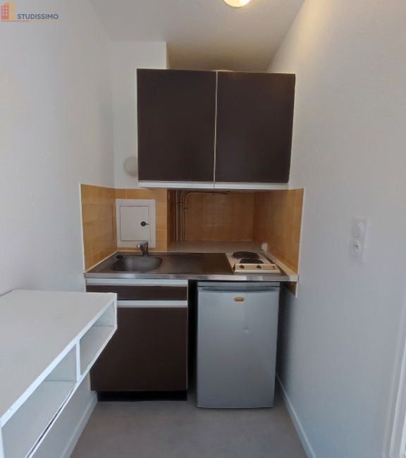 Studio 25m² Clermont-Ferrand - Étage élevé, DPE D - Photo 9