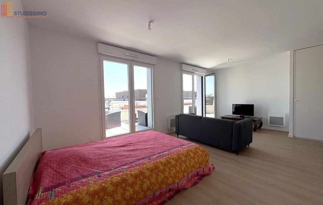 Studio 34m² Saint-Brieuc - Dernier étage, DPE C - Photo 1