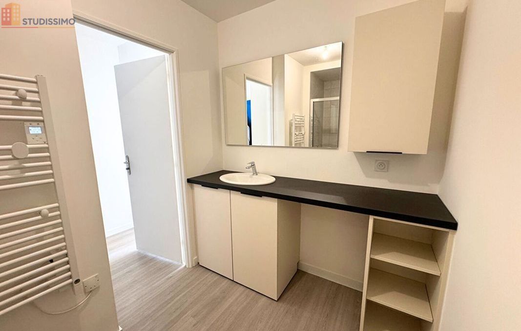 Studio 30m² Clermont-Ferrand 63100 - Photo 3