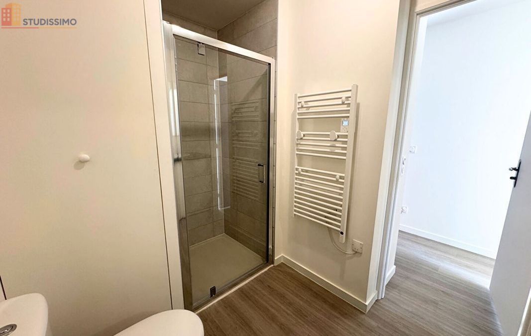 Studio 30m² Clermont-Ferrand 63100 - Photo 2