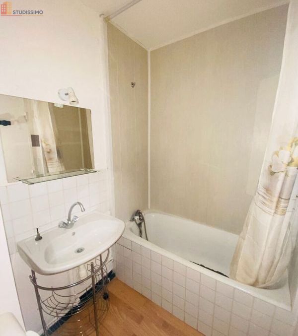 Studio 25m² Saint-Brieuc - Dernier étage, lumineux - Photo 2