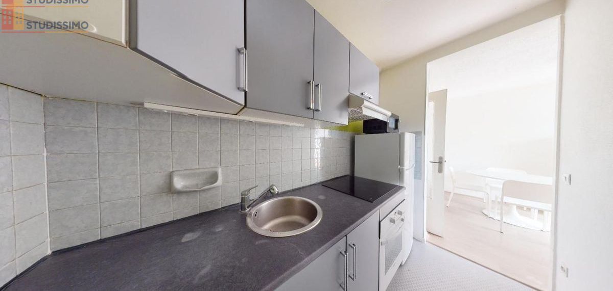 Studio meublé 32m² Clermont-Ferrand 63000 - Meublé, 4e étage - Photo 4