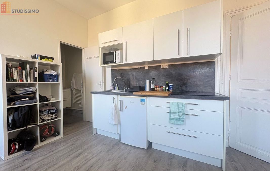 Studio 18m² Clermont-Ferrand 63100 - 2e étage, calme - Photo 2