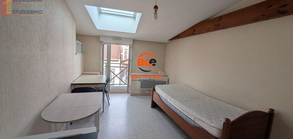 Studio meublé 18m² Clermont-Ferrand 63100 - Meublé, dernier étage - Photo 4