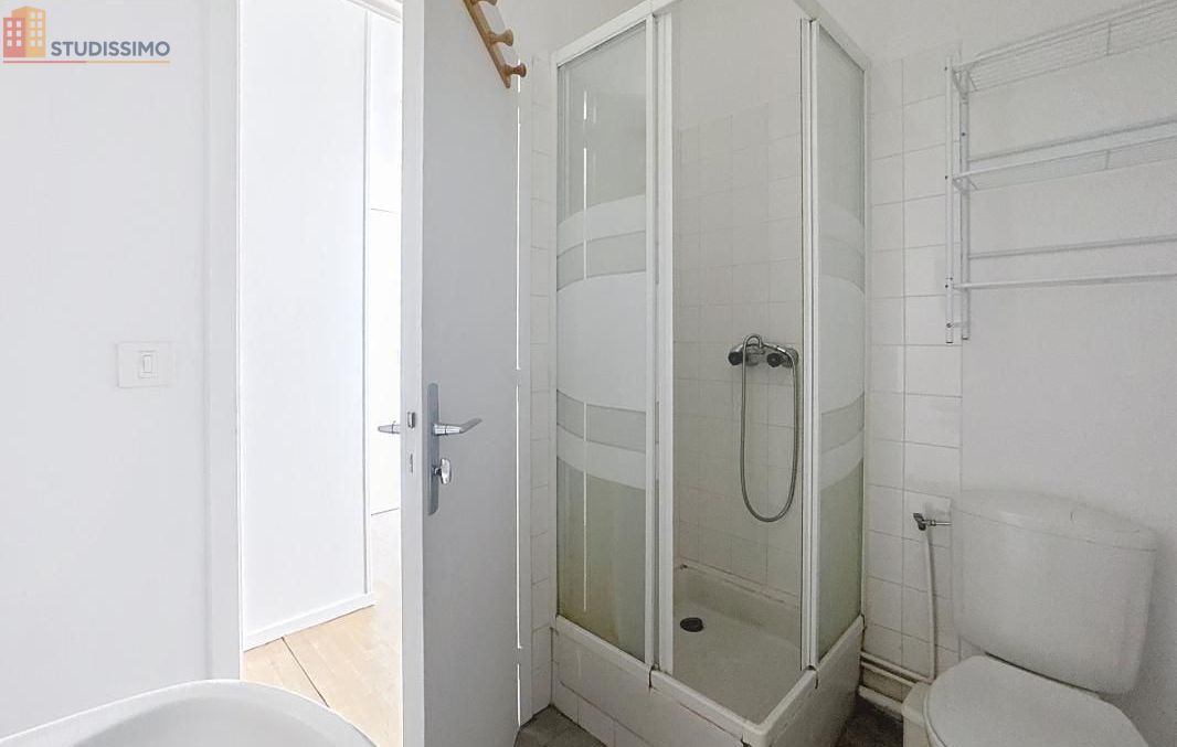 Studio meublé 28m² Clermont-Ferrand 63000 - Meublé, 3e étage - Photo 1
