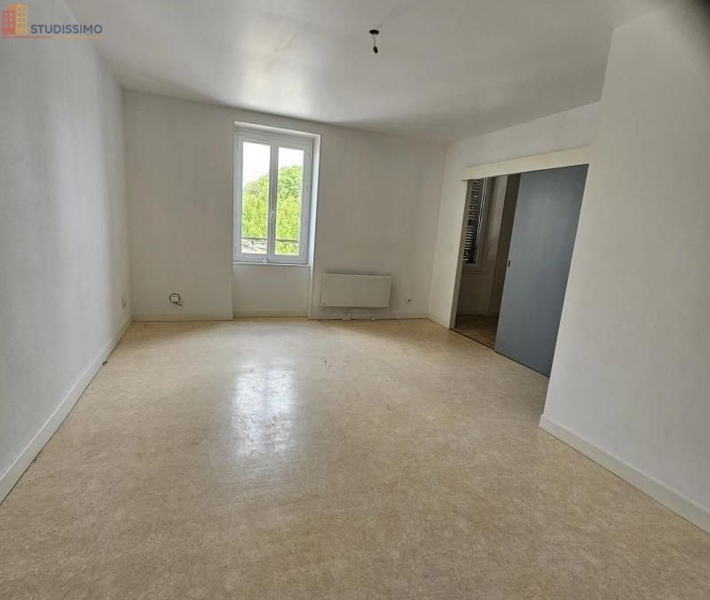Studio 27m² Saint-Éloy-les-Mines - 1 pièce - Photo 1