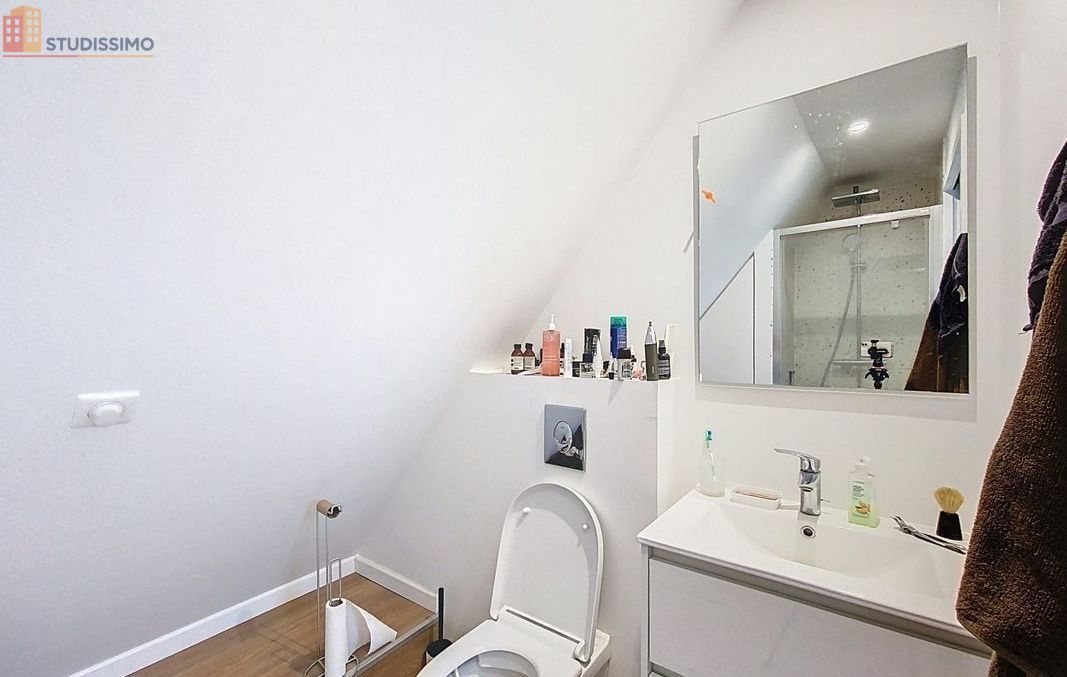 Studio 14m² Strasbourg centre - Meublé, dernier étage - Photo 2