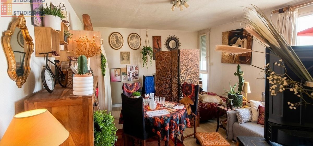 Studio à Terrasson-Lavilledieu