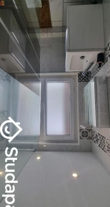 Studio meublé 12m² Clermont-Ferrand 63000 - Meublé, DPE A - Photo 1