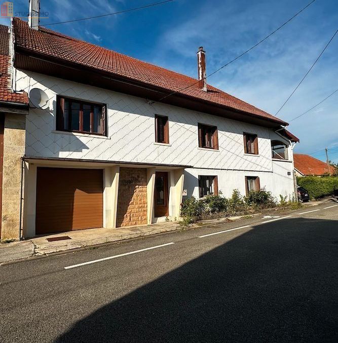 Studio à Frasne