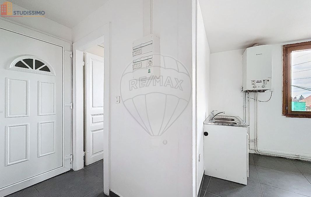 Studio 40m² Audincourt - lumineux, proche commodités - Photo 2