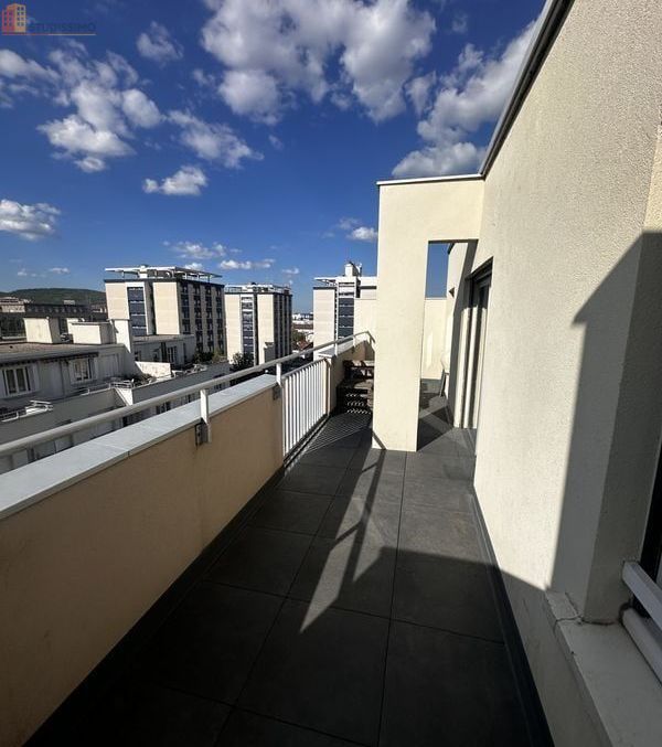 Studio 45m² Clermont-Ferrand 63000 - Terrasse, parking - Photo 2