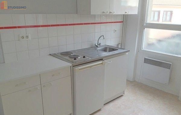 Studio 22m² Clermont-Ferrand - Étage 1, DPE F - Photo 4