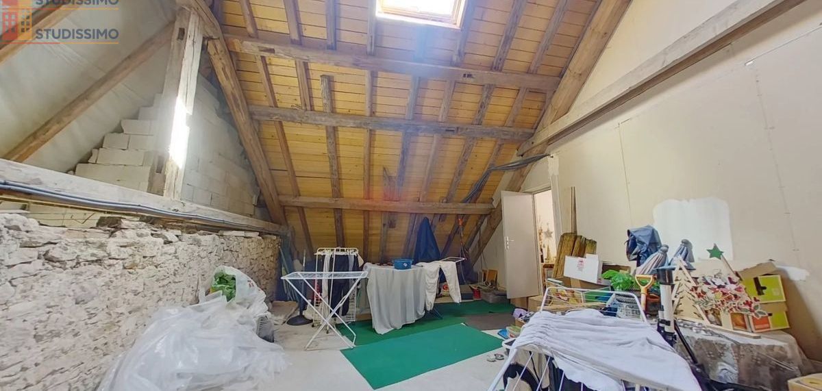 Studio 100m² Rochejean - Surface exceptionnelle - Photo 4