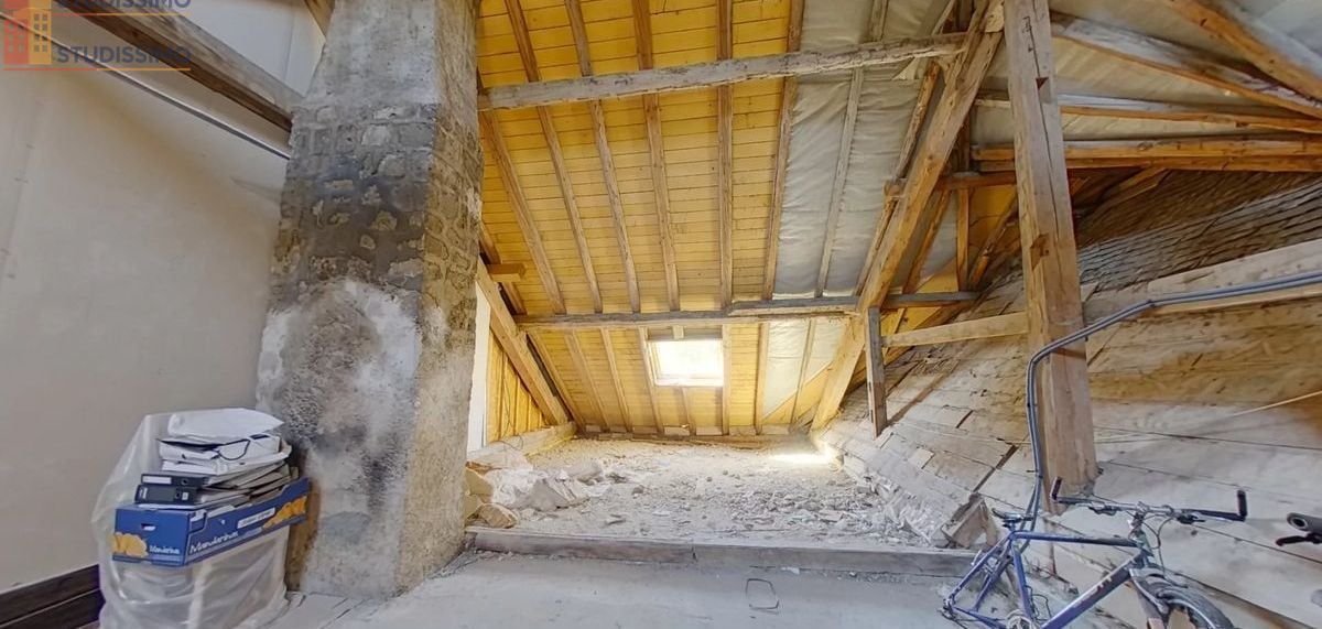 Studio 100m² Rochejean - Surface exceptionnelle - Photo 3