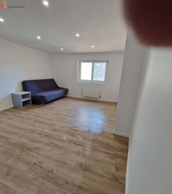 Studio 24m² Besançon centre - Dernier étage, rénové - Photo 2