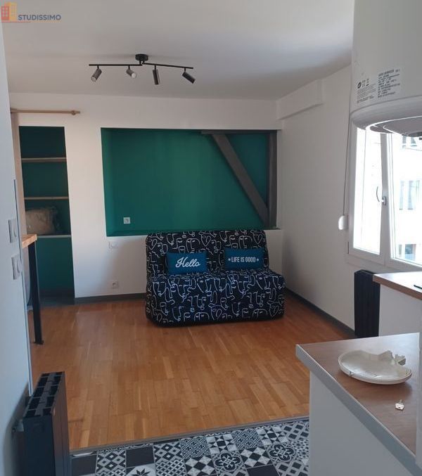 Studio 20m² Besançon centre - DPE D, 1er étage - Photo 2