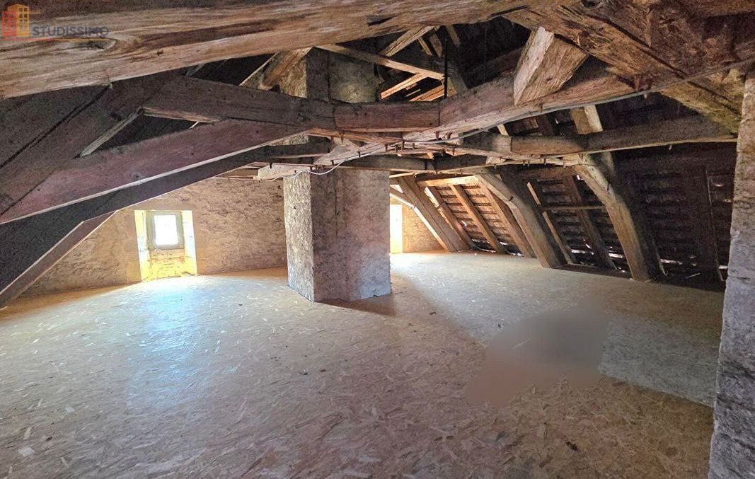 Studio 101m² Maîche 25120 - Dernier étage, lumineux - Photo 2