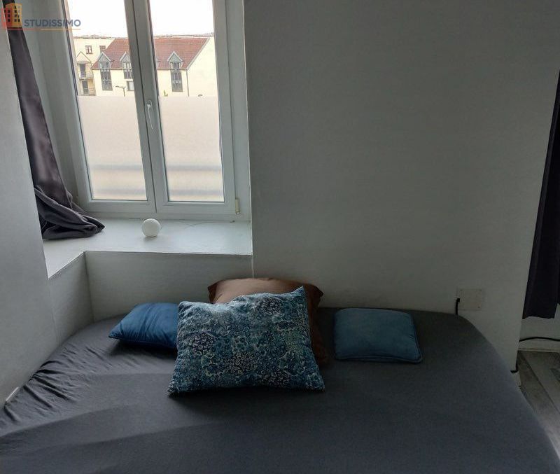 Studio 17m² Montbéliard centre - calme, proche commerces - Photo 2