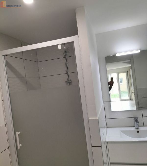 Studio meublé 25m² Clermont-Ferrand 63100 - Grand, terrain privatif - Photo 1
