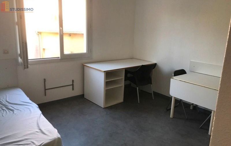 Studio à Valence