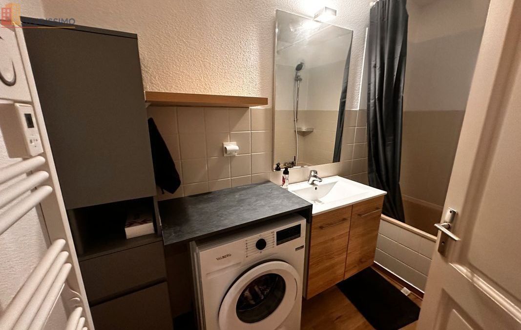 Studio meublé 32m² Mulhouse 68100 - Rénové, parking et cave - Photo 1