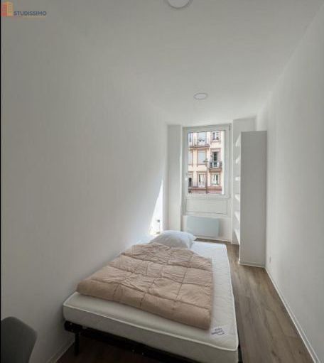 Studio meublé 12m² Strasbourg centre - Meublé, 1er étage - Photo 3