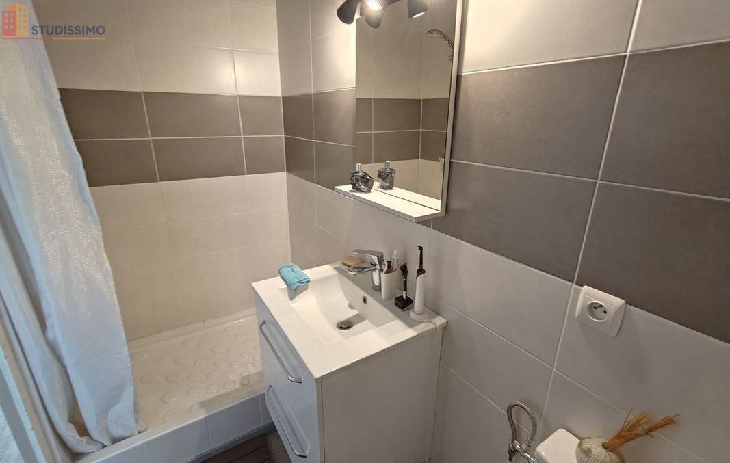 Studio 31m² Valence - Étage élevé, DPE D - Photo 2