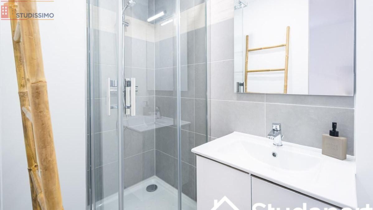 Studio meublé 12m² Strasbourg centre - Calme, lumineux - Photo 3