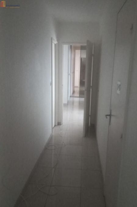 Studio meublé 11m² Strasbourg centre - Lumineux, 13e étage - Photo 3