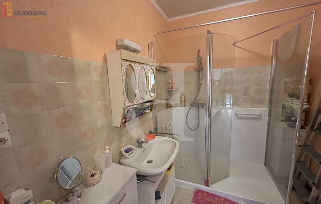 Studio 42m² Nyons - (aucune caractéristique) - Photo 1