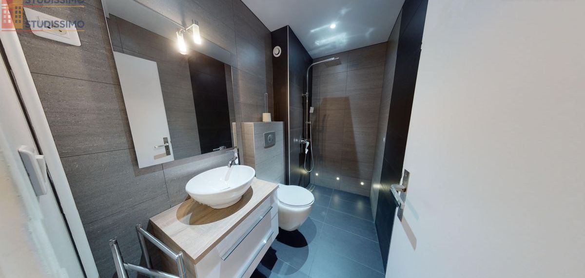 Studio 25m² Mulhouse 68100 - Entièrement rénové, parking privatif - Photo 1