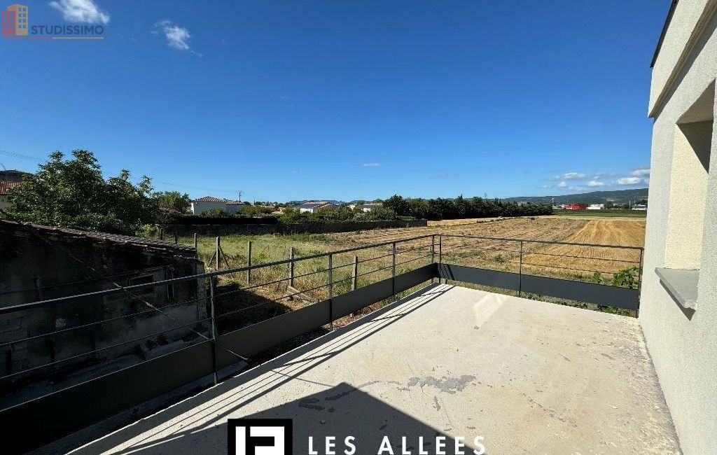 Studio 79m² Montélimar - Spacieux, atypique - Photo 2
