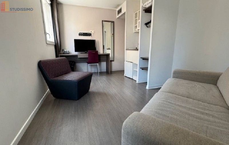 Studio à Valence