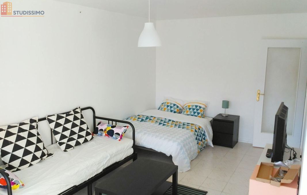 Studio meublé 34m² Clermont-Ferrand 63000 - Dernier étage, lumineux - Photo 2