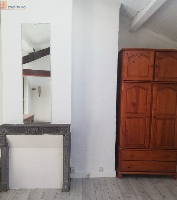 Studio meublé 28m² Clermont-Ferrand 63000 - Rénové, hyper centre - Photo 3