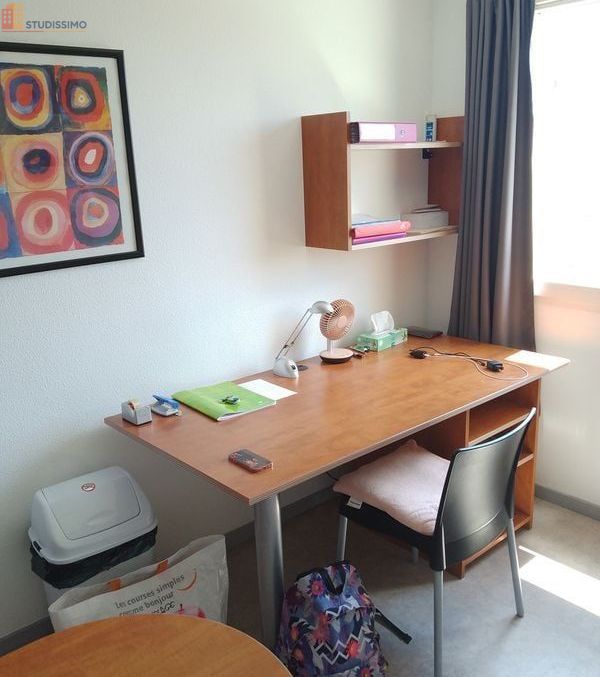 Studio à Valence
