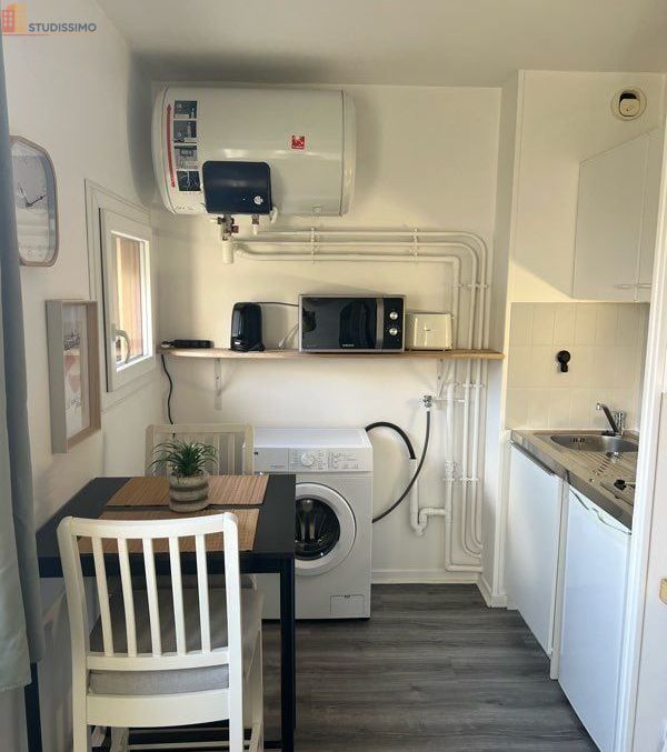 Studio meublé 24m² Clermont-Ferrand 63000 - Proche tram et commodités - Photo 2